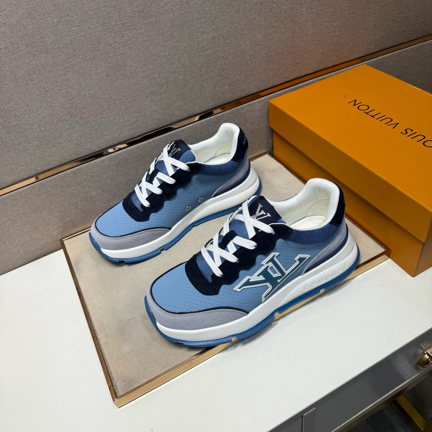 ⬛️Men's shoes 💰p442 [LV～] Men's casual shoes 2025z cabinet sales simultaneously 🔶Size: 38-44#️⃣ 🔷3 colors🔜The upper is made of multi-material splicing➕Mesh lining, comfortable and breathable, sole: original comfortable and wear-resistant outsole, ⚠️real thing📱photographed🎬real thing is better📢📢📢